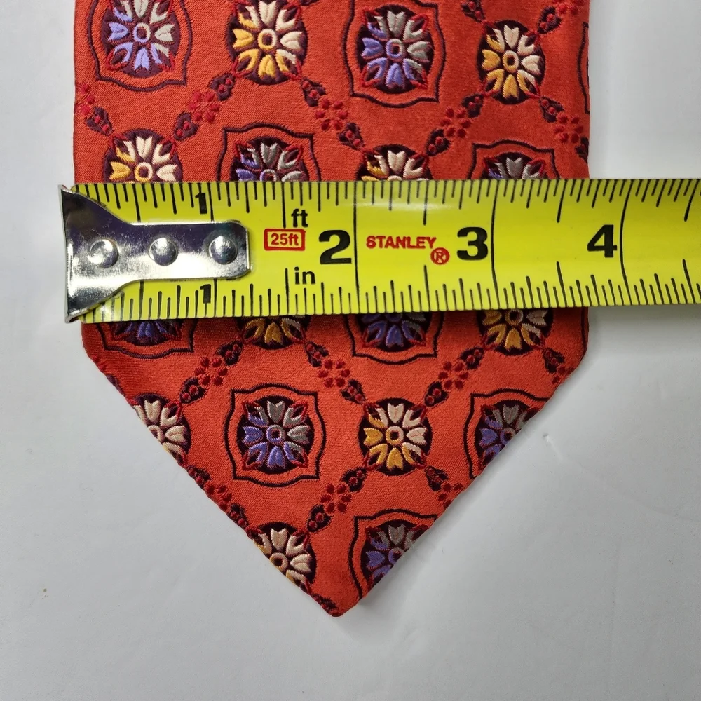 ROBERT TALBOTT Best Of Class Silk Red Tie.